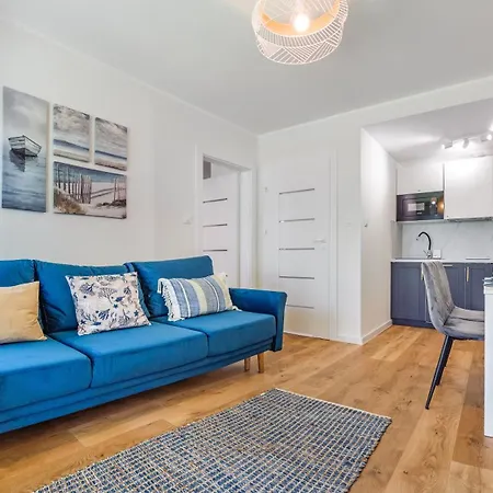 Modrzewiowa, Sun & Snow Debina (Ustka)