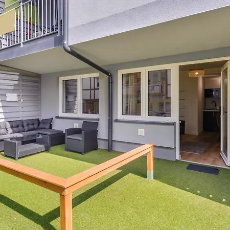 Modrzewiowa, Sun & Snow *