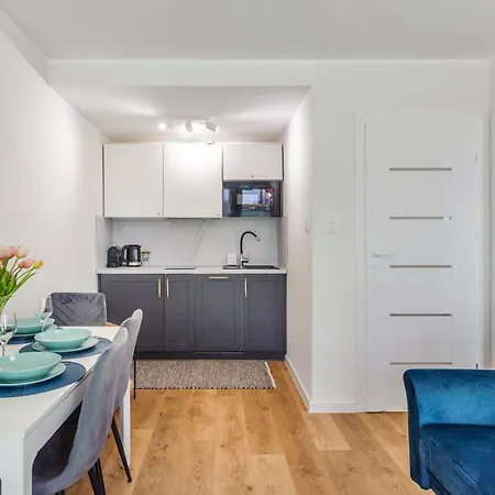 Modrzewiowa, Sun & Snow Debina (Ustka)