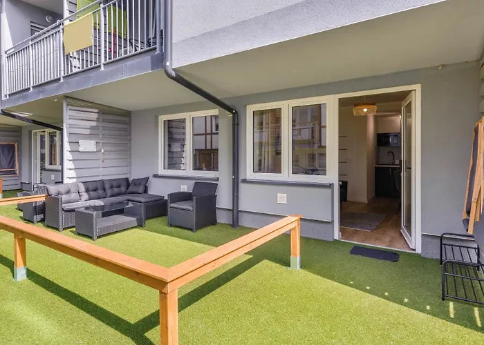 Modrzewiowa, Sun & Snow *