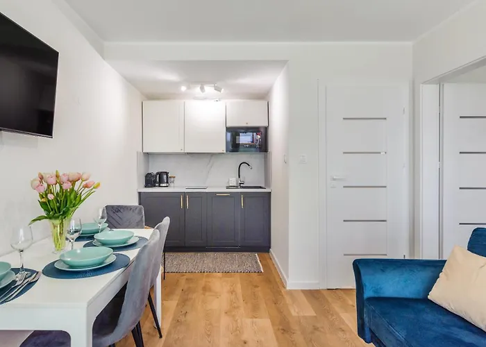 Modrzewiowa, Sun & Snow Debina (Ustka)